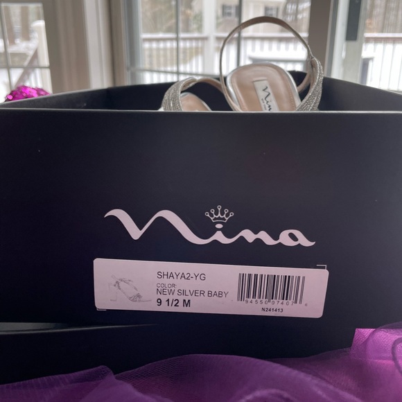 Nina Shaya Evening Sandals - Picture 5 of 5